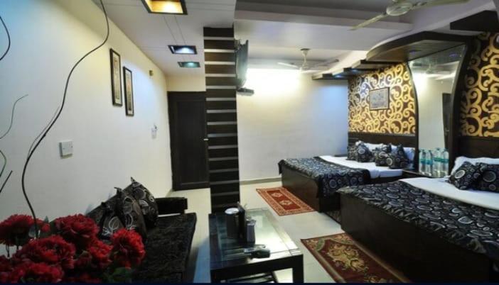 Hotel Roma Deluxe - New Delhi Railway Station Esterno foto