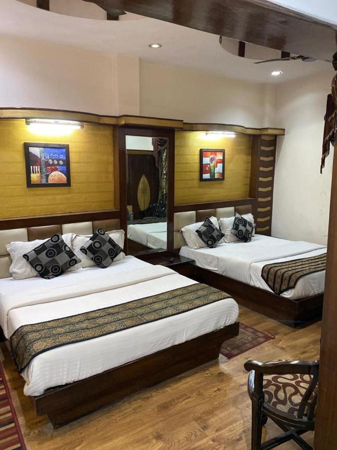Hotel Roma Deluxe - New Delhi Railway Station Esterno foto