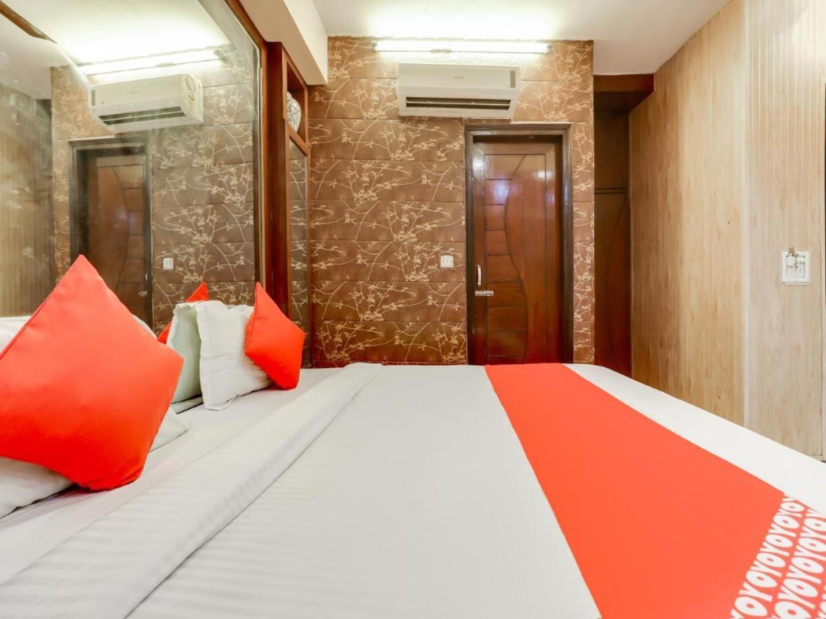 Hotel Roma Deluxe - New Delhi Railway Station Esterno foto