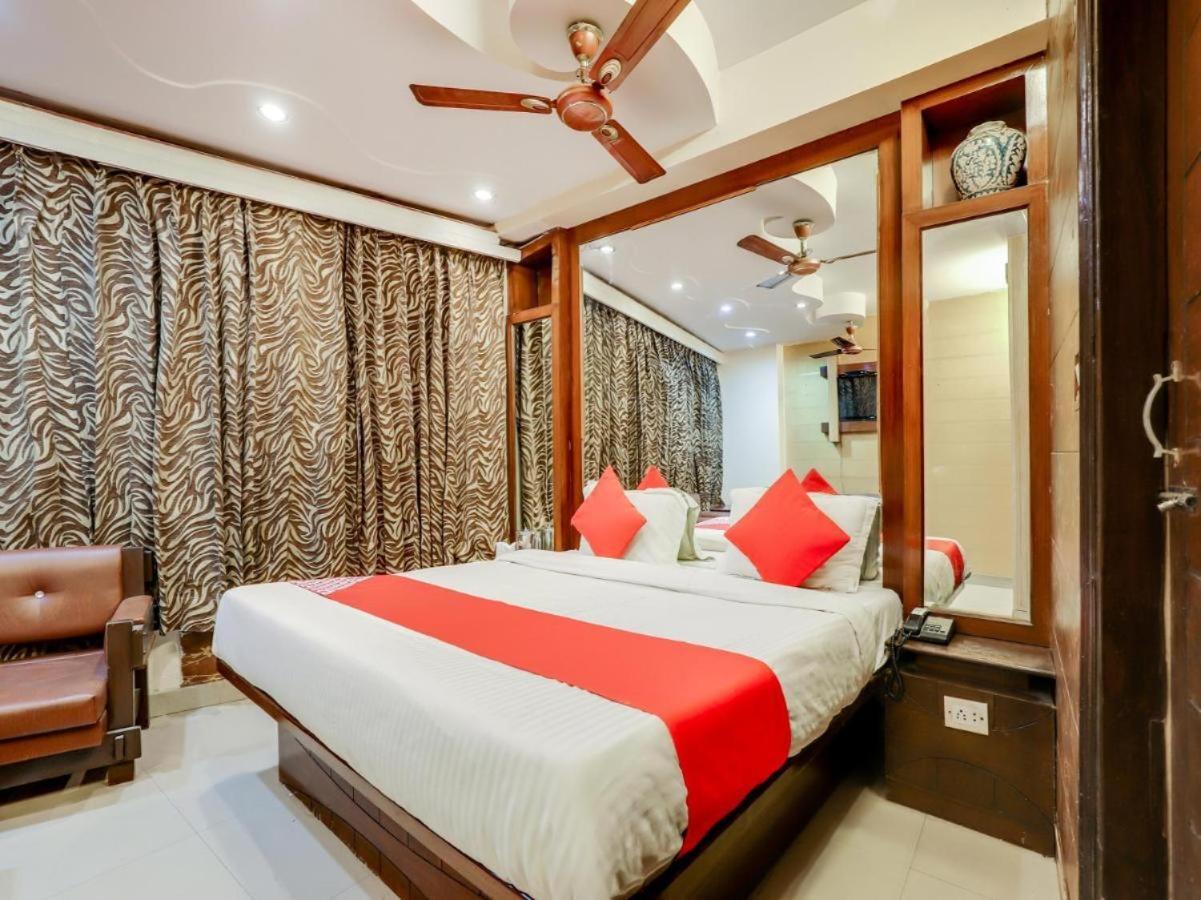 Hotel Roma Deluxe - New Delhi Railway Station Esterno foto