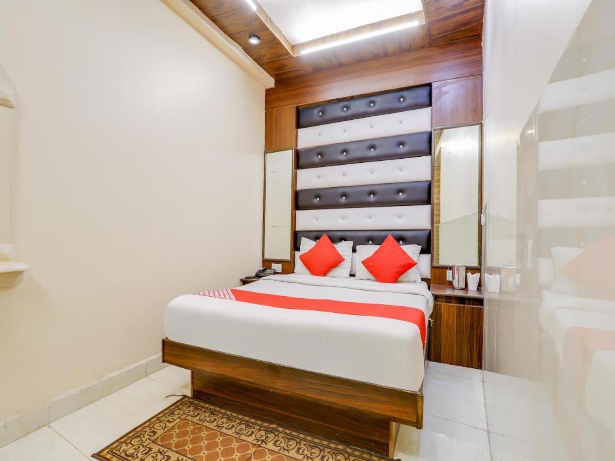 Hotel Roma Deluxe - New Delhi Railway Station Esterno foto
