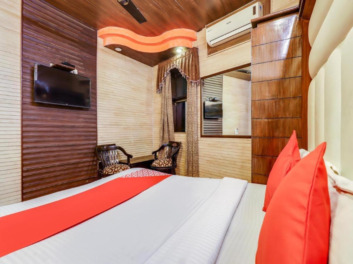 Hotel Roma Deluxe - New Delhi Railway Station Esterno foto