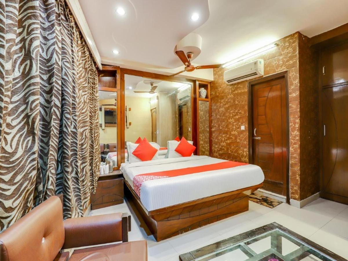 Hotel Roma Deluxe - New Delhi Railway Station Esterno foto